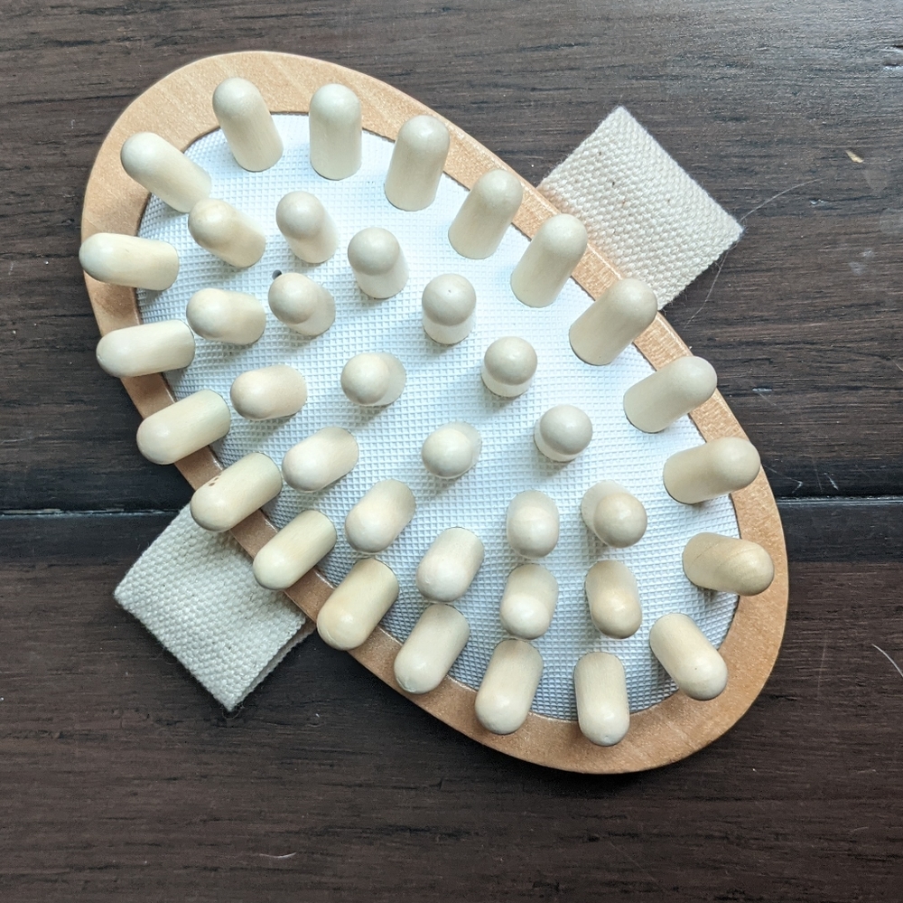 Monat Body Massage Dry Wooden Brush